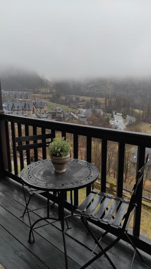 La Ginesta 2, Apartaments De Muntanya Estación Exteriör bild