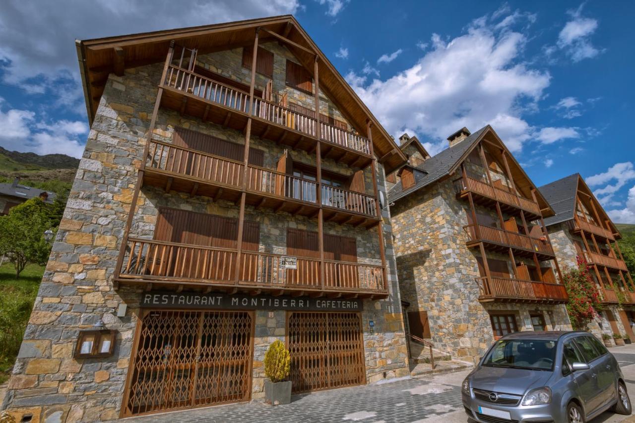La Ginesta 2, Apartaments De Muntanya Estación Exteriör bild